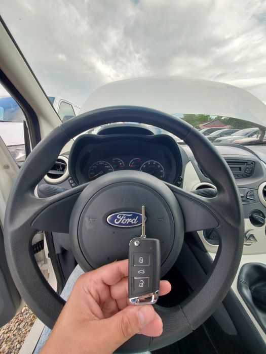 Copiere Chei Auto cu Cip la domiciliu – Cheie Rezervă / Cheie Pierdută