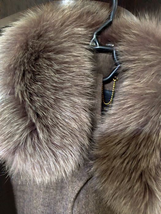 Продам Женское  Пальто!