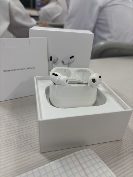 Airpods pro 1  поколения оригинал
