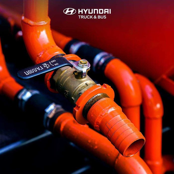 Автотопливозаправщик HYUNDAI EX8 4х2 объёмом 5 м3 в наличии