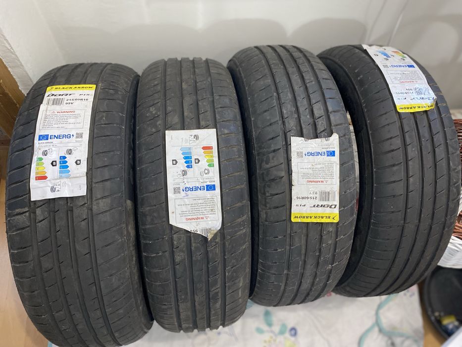 Продам шины 215/60R16