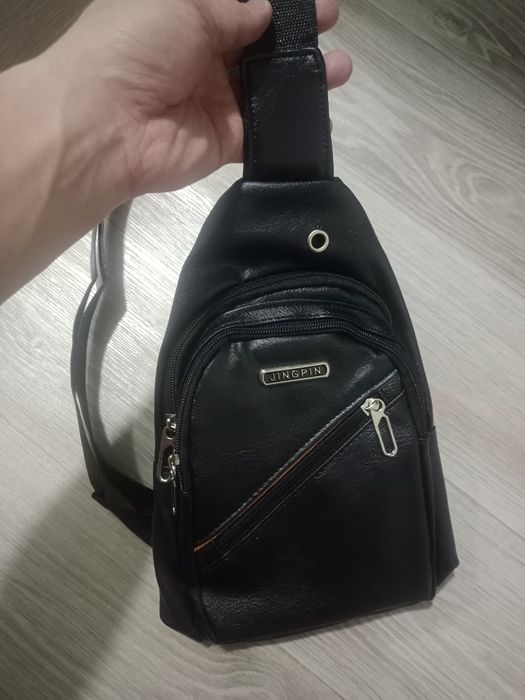 Продам барсетку кожа