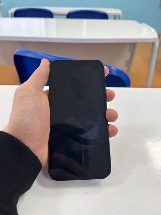 Айфон 13 б/у отличном состоянии