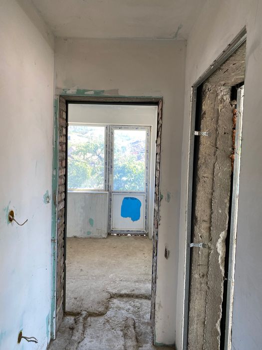 Продава се Двустаен апартамент в Айтос - 72 кв.м за 779 €/кв.м - Снимка #4