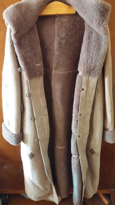 Продается дублёнка женская из натуральной овчины .