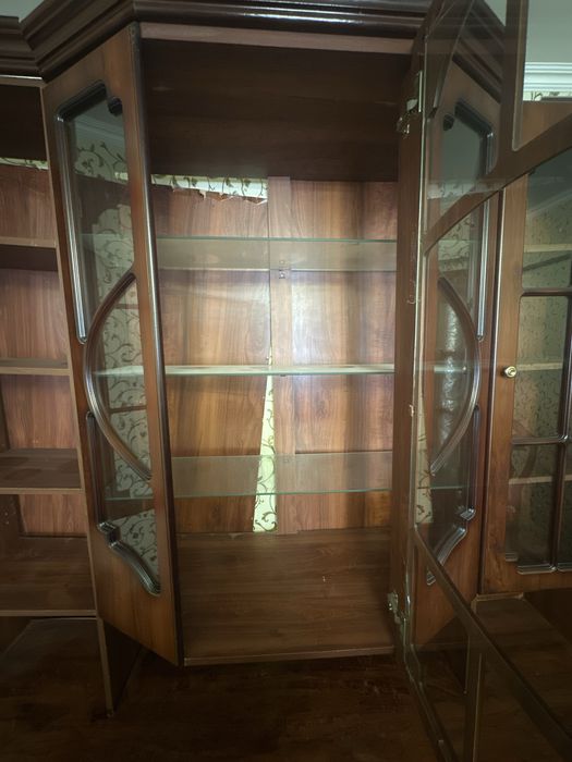 Шифоньер для гостиной