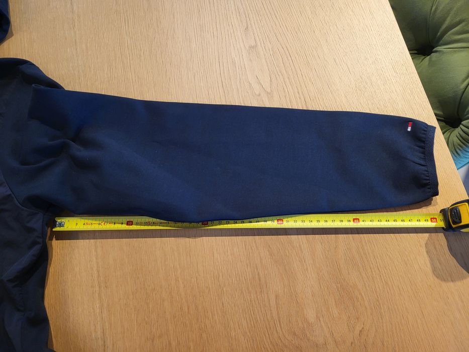 Geacă Tommy Hilfiger, mărime L, nouă, cu etichetă