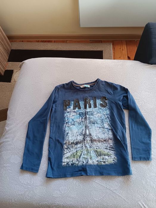 Продавам детски дрехи за момче