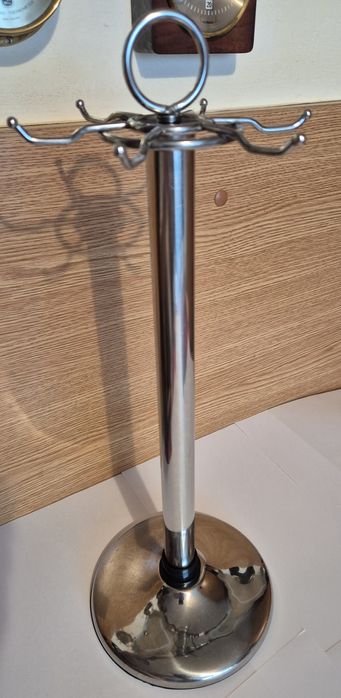 Suport metalic rotativ