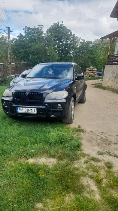 Vind bmw x5  sau schimb