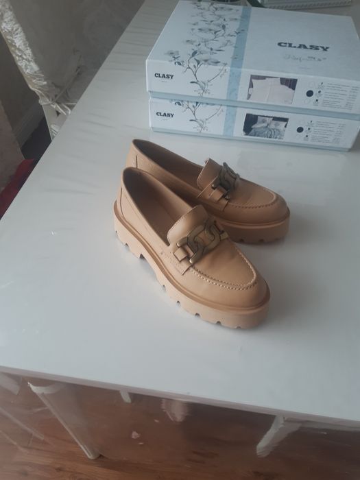 Лоферы новые.размер 38