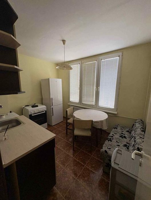 Дава се под наем Едностаен апартамент в София, Люлин 4 - 47 кв.м за 383 € - Снимка #1