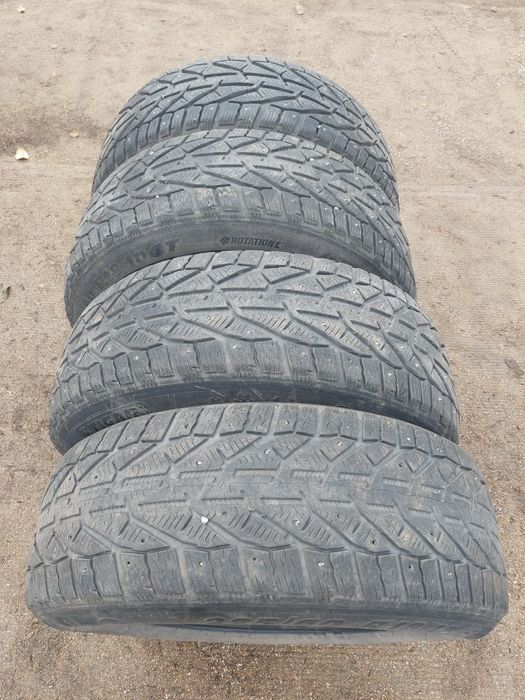 Продам зимние шины
