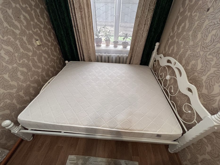 Продаю кровать срочно