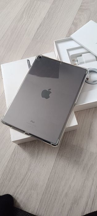 Продам ipad 9 2021
