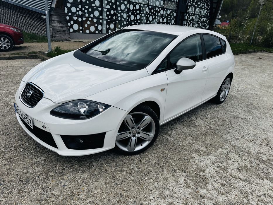 SEAT Leon 2011 — imagine 3