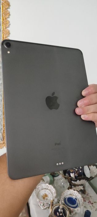 Ipad pro 11 2018 Sotiladi.