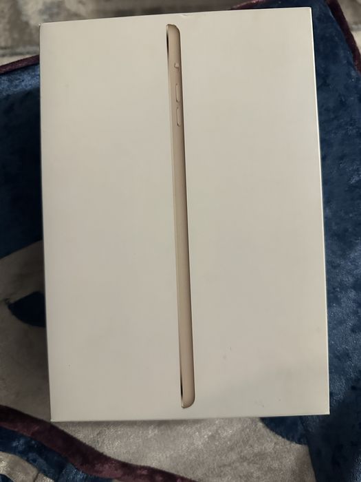 Продам iPad mini 3-го поколения
