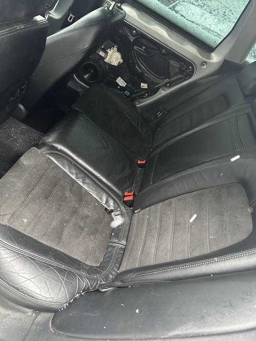 Кожени седалки салон пасат б6 2007г комби