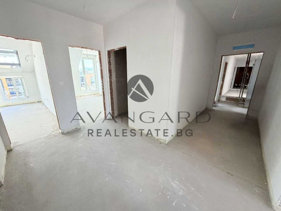 Продава се Тристаен апартамент в Пловдив, Остромила - 123 кв.м за 1330 €/кв.м - Снимка #6
