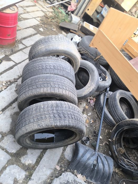 Продам комплект шин TOYO