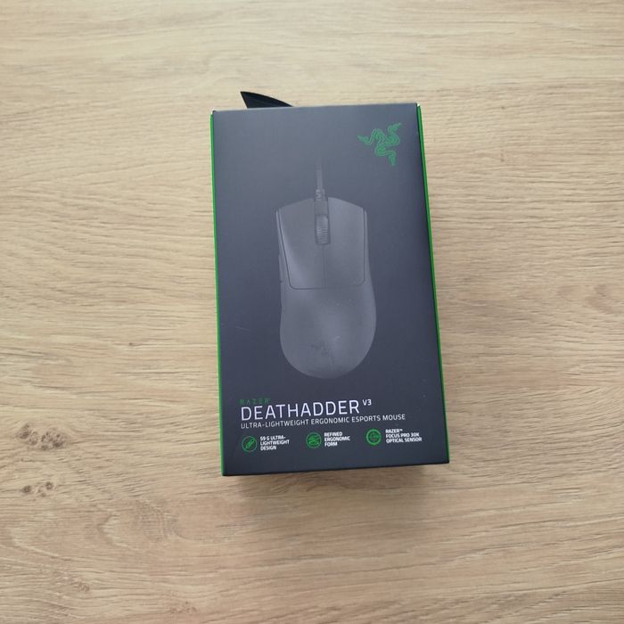 Razer DeathAdder V3 геймърска мишка 30K DPI 8000Hz, нова