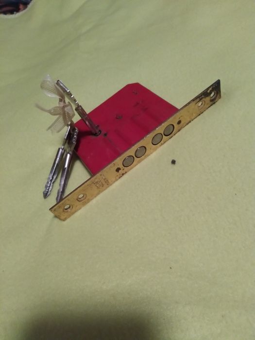 Замок врезной внутренний