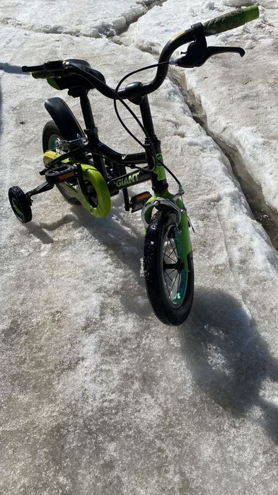 Детский велосипед Giant 12