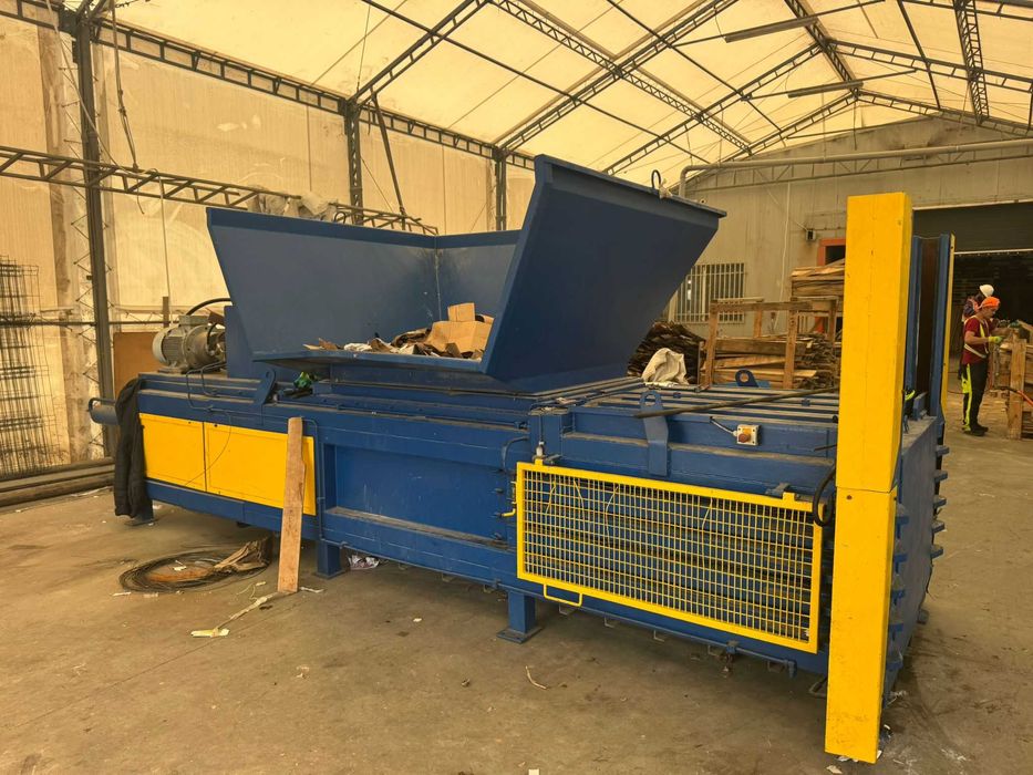 Presa orizontala semiautomata HPH50, second hand, 50 t forta presare