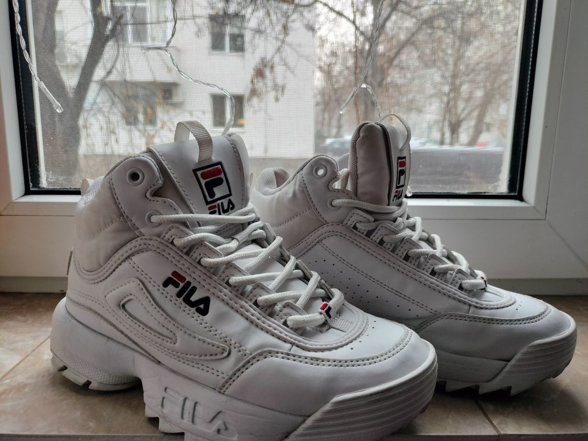 Fila cheap disruptor mid