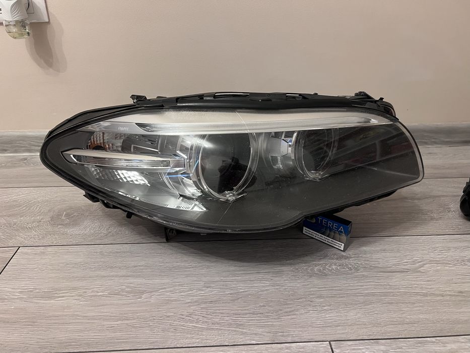 Far dreapta + Stop dreapta Bmw F10 LCI - Originale- De Europa!