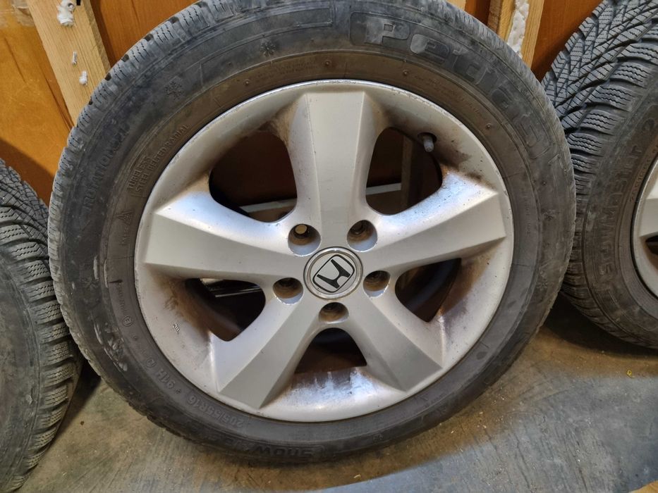 Джанти със зимни гуми Honda FR-V 205/55/16