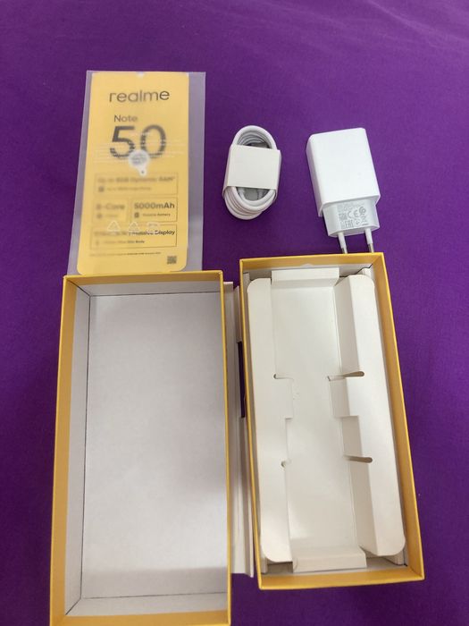 Самртфон реалми ноте 50