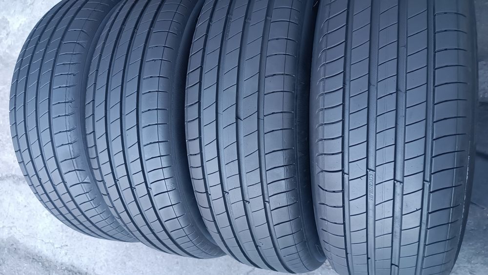 185/65/15 Michelin