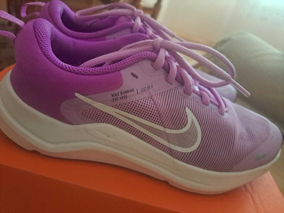 Дамски маратонки Nike