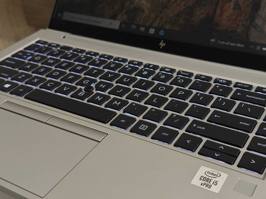HP ELITEBOOK 840 G7 intel Core i5-10310U озу8гб хард256ssd