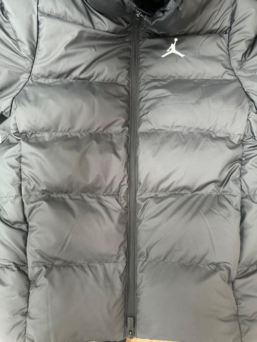 Продам куртку Jordan