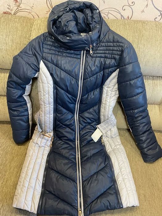 Продам зимние пуховики