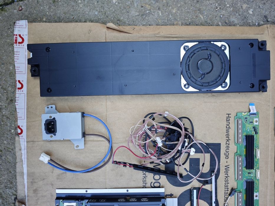 Piese pentru televizor plasma Panasonic P65STW50,perfect funcționabile