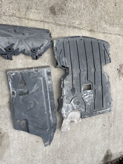 Кора под двигател БМВ Е90/ е91 (kora bmw e90)