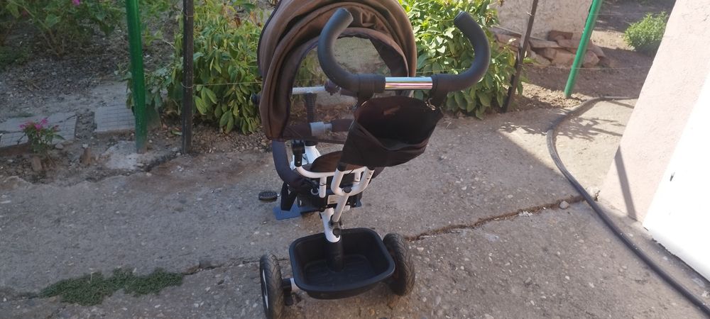 Детска триколка запазена