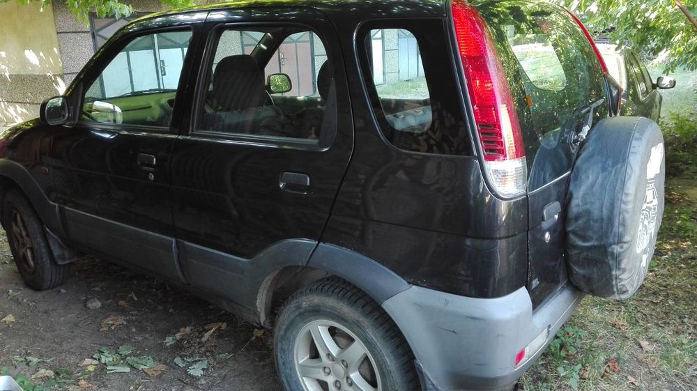 Продавам Дайхацу териос 1.3 само на Части