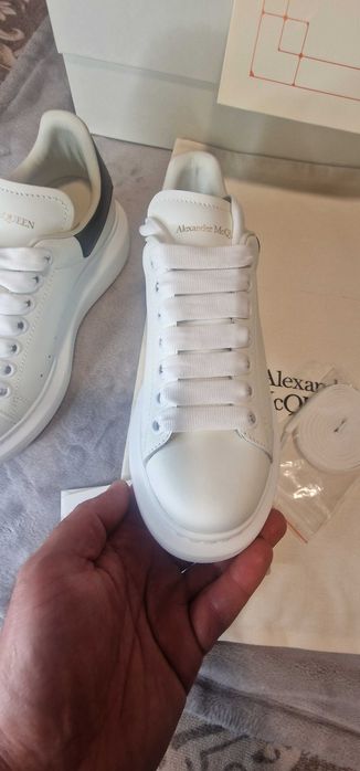 Sneakers Alexander Mcqueen albi,calitate premium, marimea 36