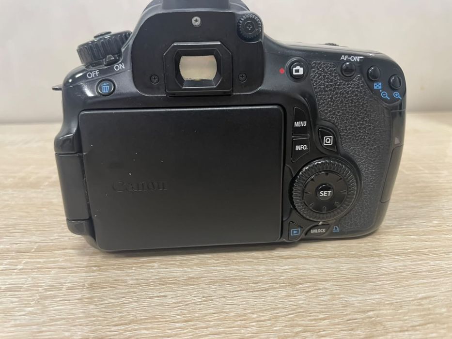 Продам фотоаппарат CANON
