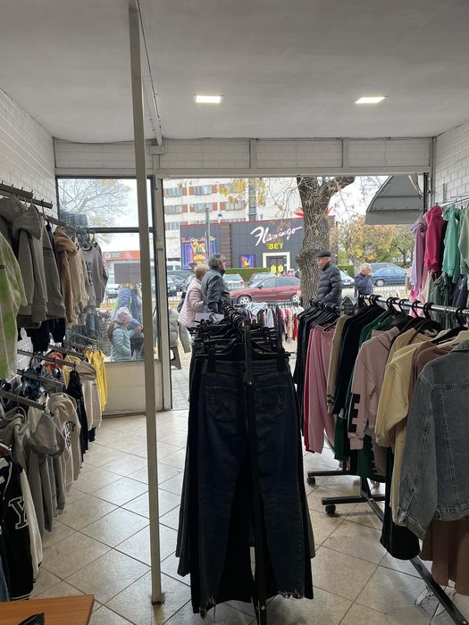 Продава се Магазин в Димитровград - 26 кв.м за 49 €/кв.м - Снимка #1