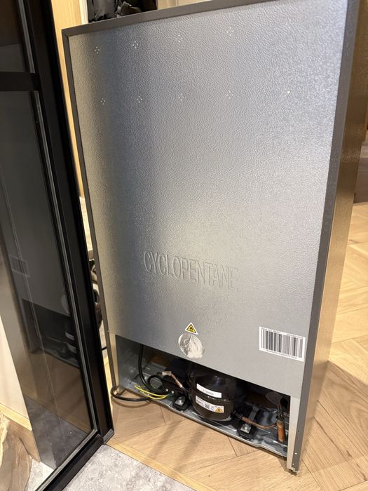 Продам компактный морозильник