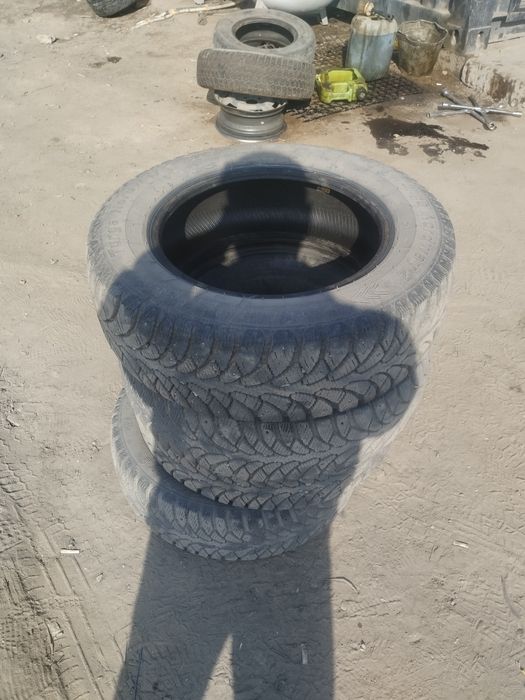 Продам шины срочно