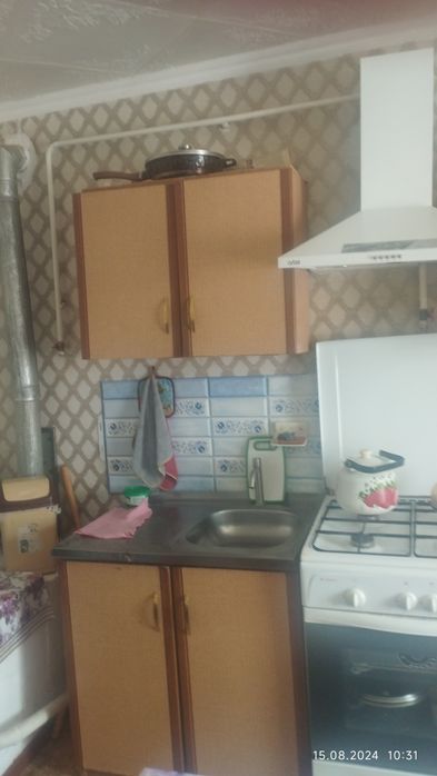 Кухыный шкаф сатылады