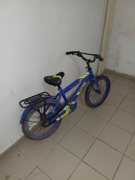 Продам синий детский велосипед