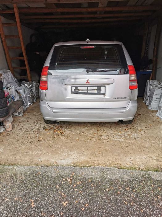 Vând Mitsubishi Space Star